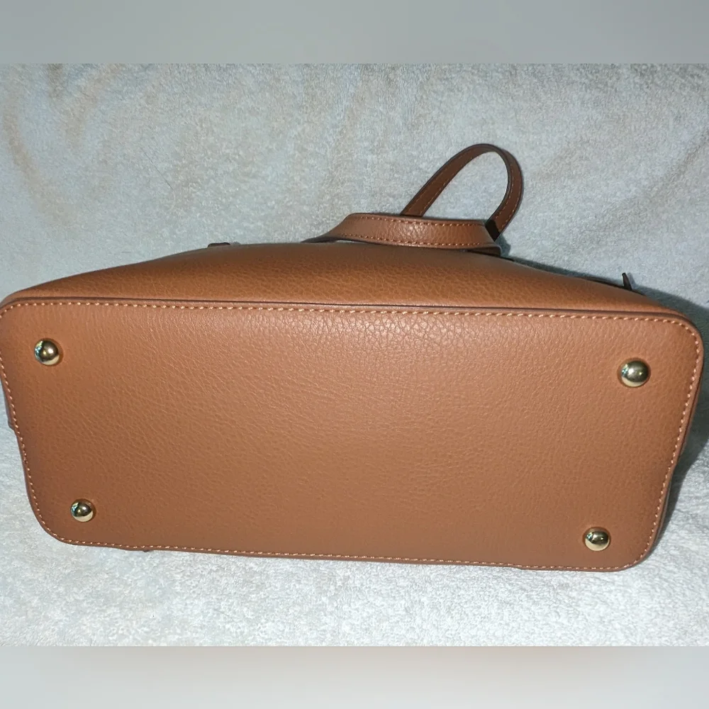 Anne Klein fashionably functional